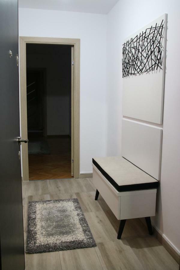 Tania Apartament Oradea Exterior foto