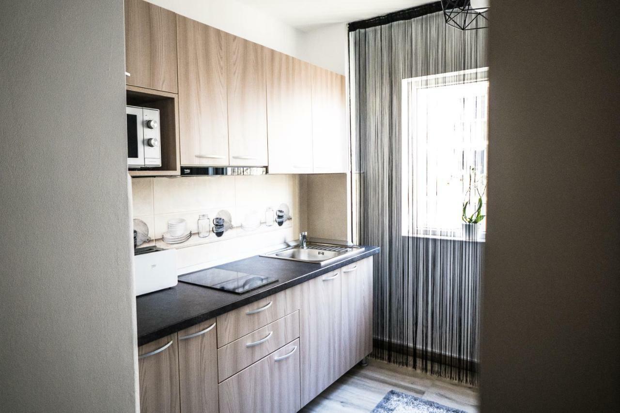 Tania Apartament Oradea Exterior foto