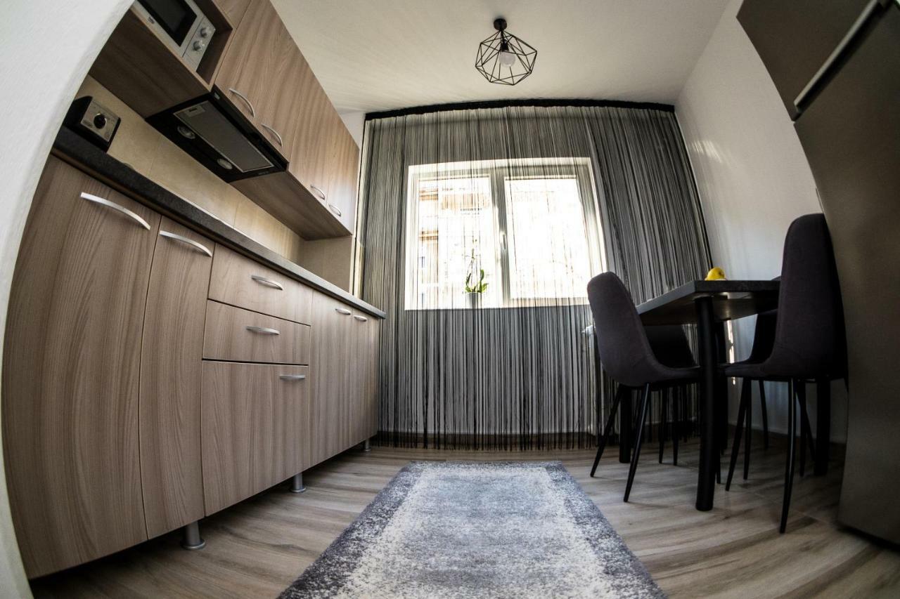 Tania Apartament Oradea Exterior foto